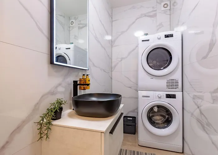 Lpl Luxury Apartments