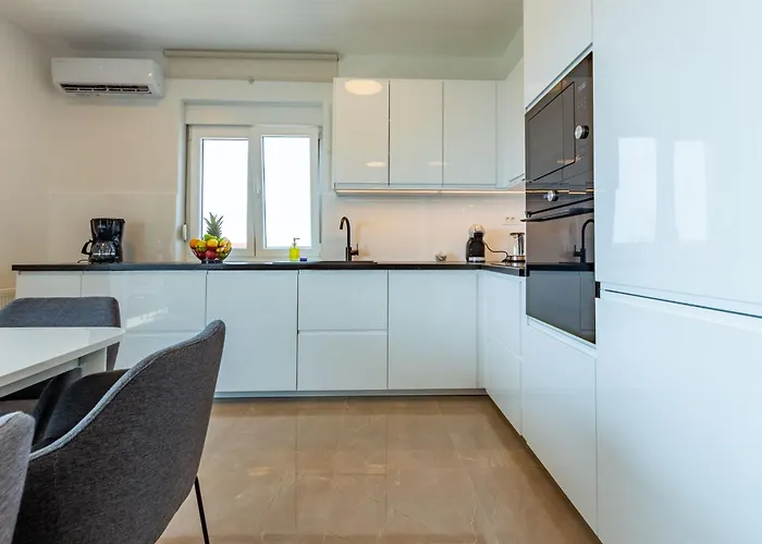 Lpl Luxury Apartments