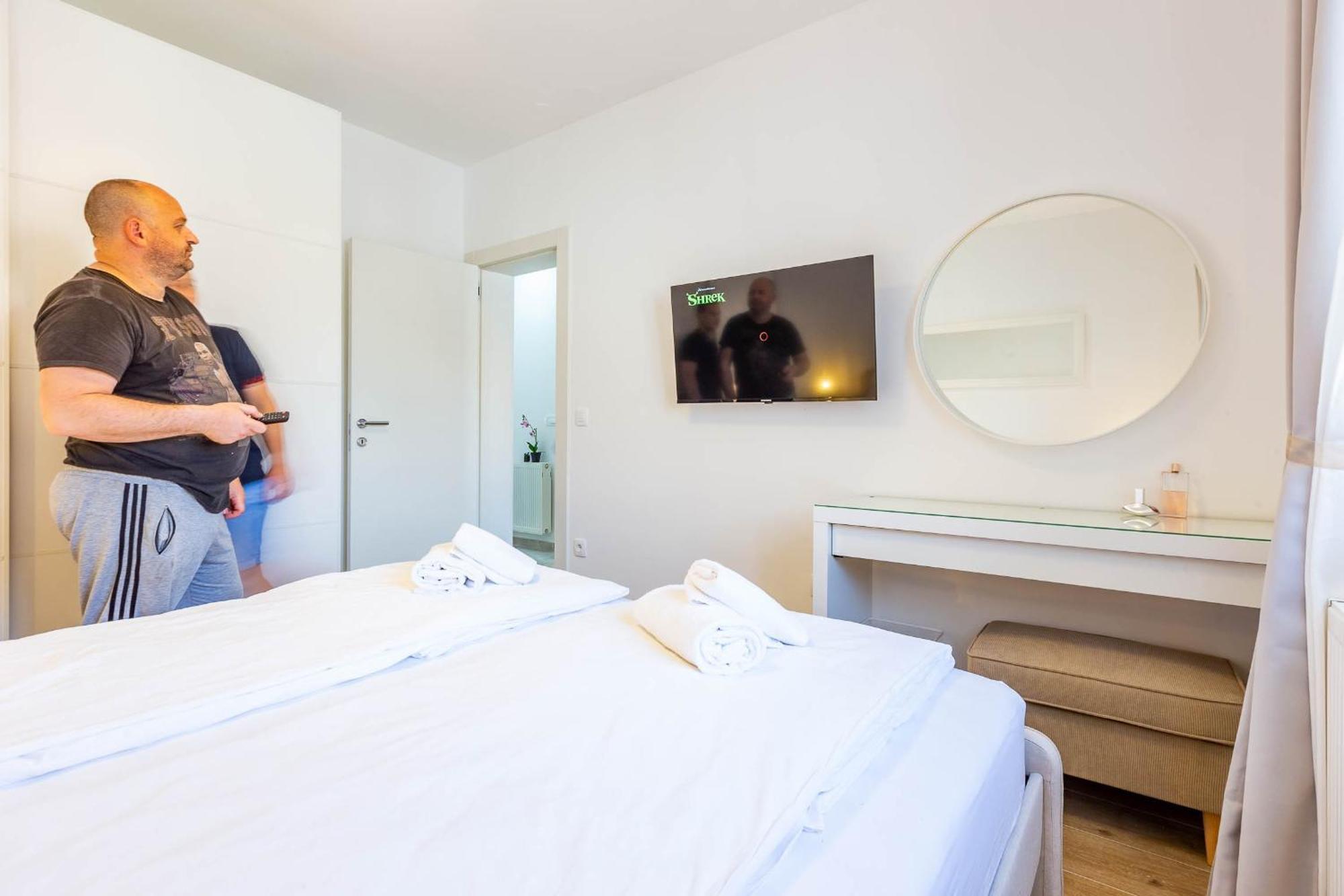 Lpl Luxury Apartment